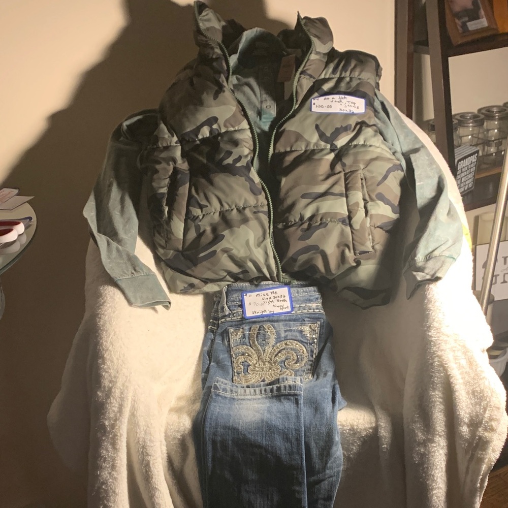 Miss Me Light Blue Skinny Jeans with Fleur-de-Lis Embroidery and cozy vest great